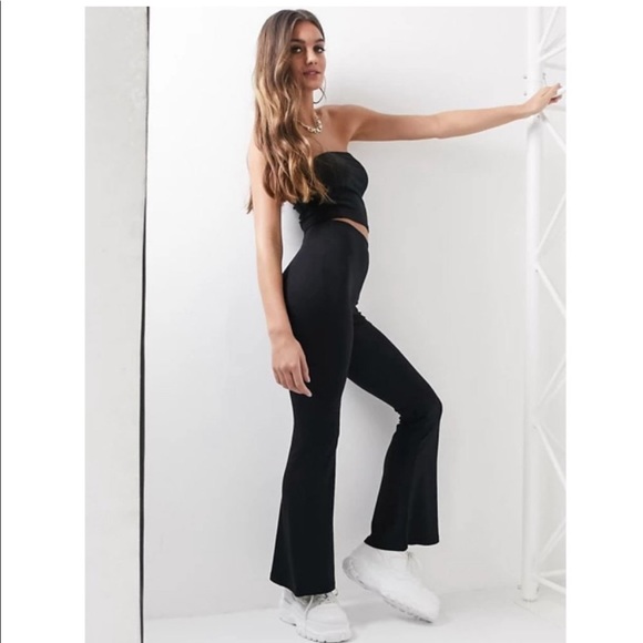 Petite Black Flare Pants 🖤 - Picture 4 of 4